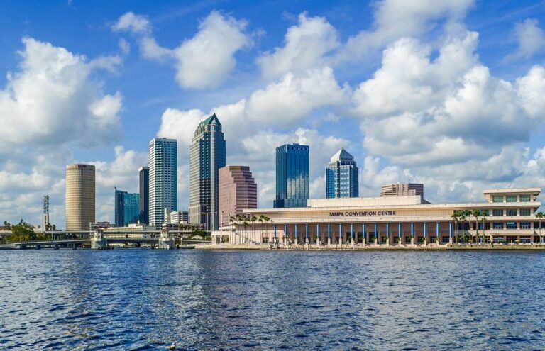 Hotels near the Tampa port in Florida