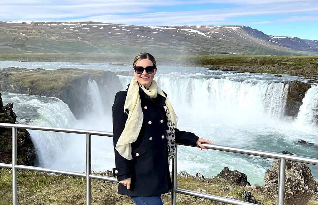 Akureyri - Godafoss Waterfall